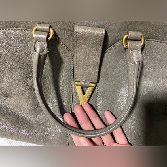 Yves Saint Laurent Chyc Cabas - Picture 10 of 15